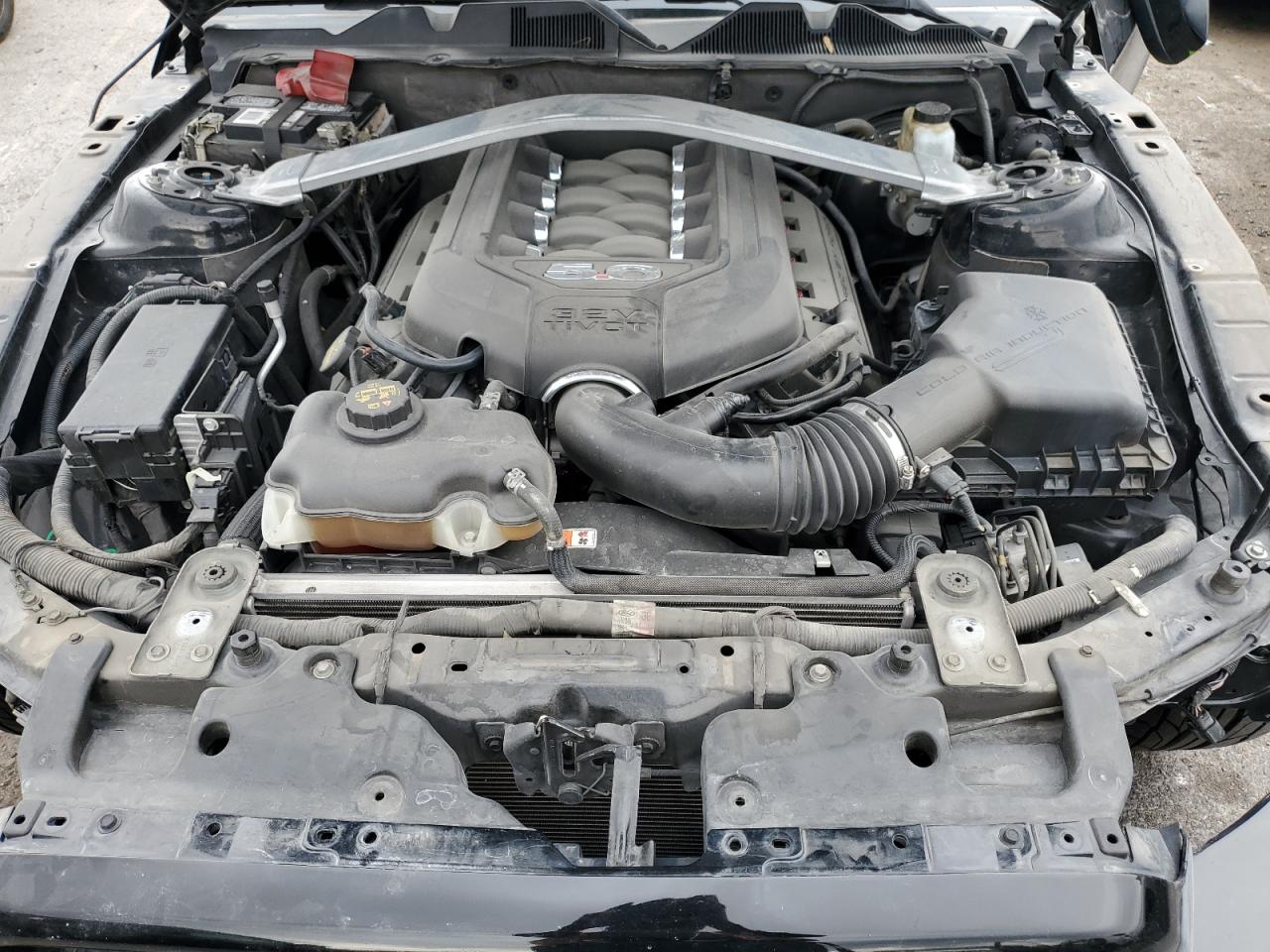2013 Ford Mustang - Image 11
