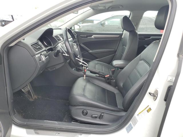  VOLKSWAGEN PASSAT 2016 White
