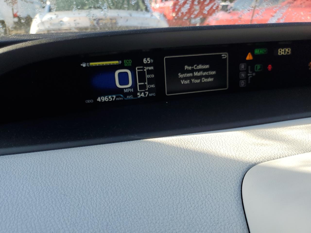 2017 Toyota Prius - Image 9