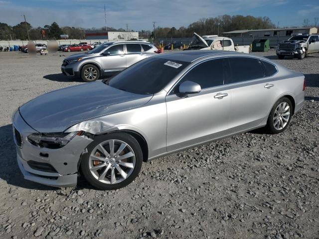 2018 Volvo S90 T6 Momentum