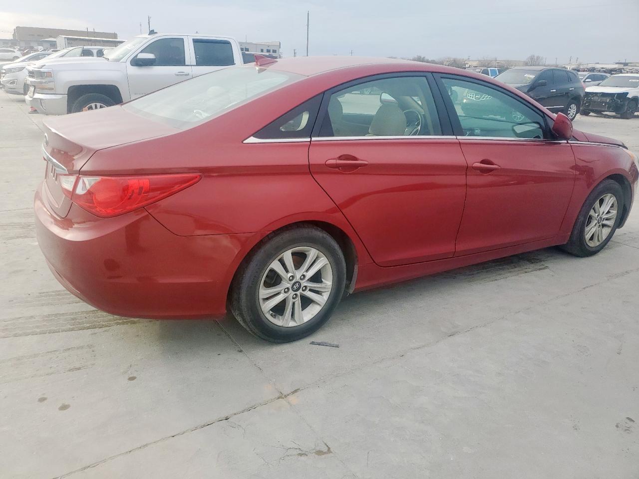 2013 Hyundai Sonata - Image 3