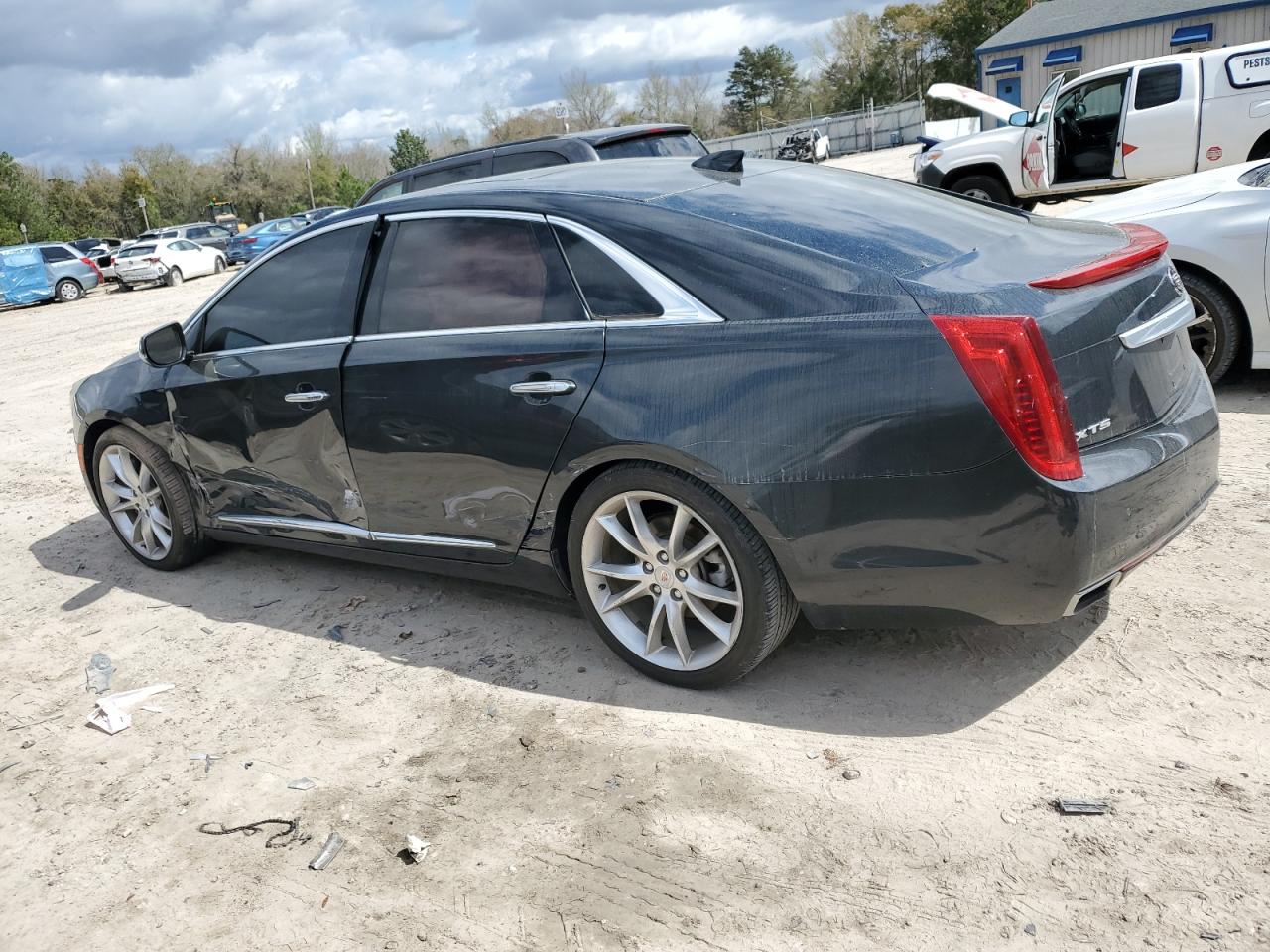2015 Cadillac XTS - Image 2