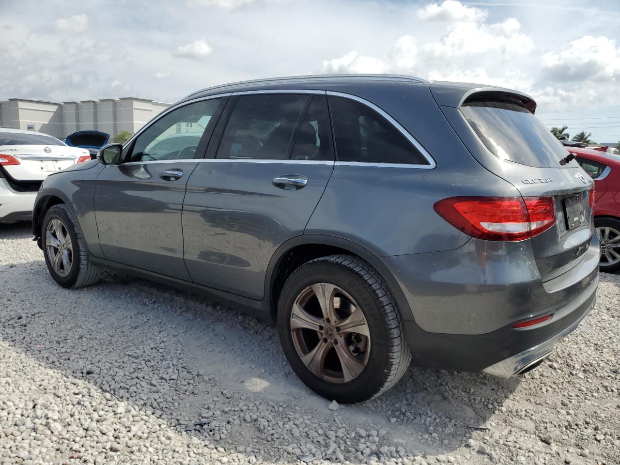 2017 Mercedes-Benz GLC - Image 2