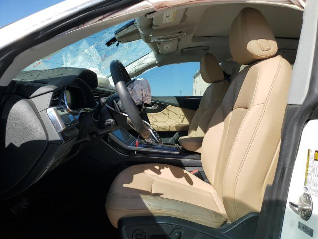  AUDI Q8 2021 Biały