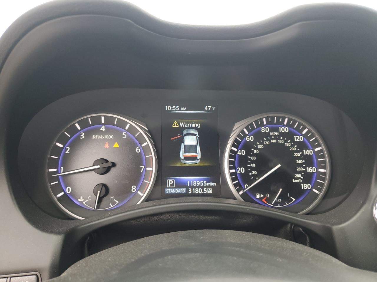 2017 Infiniti Q60 - Image 9