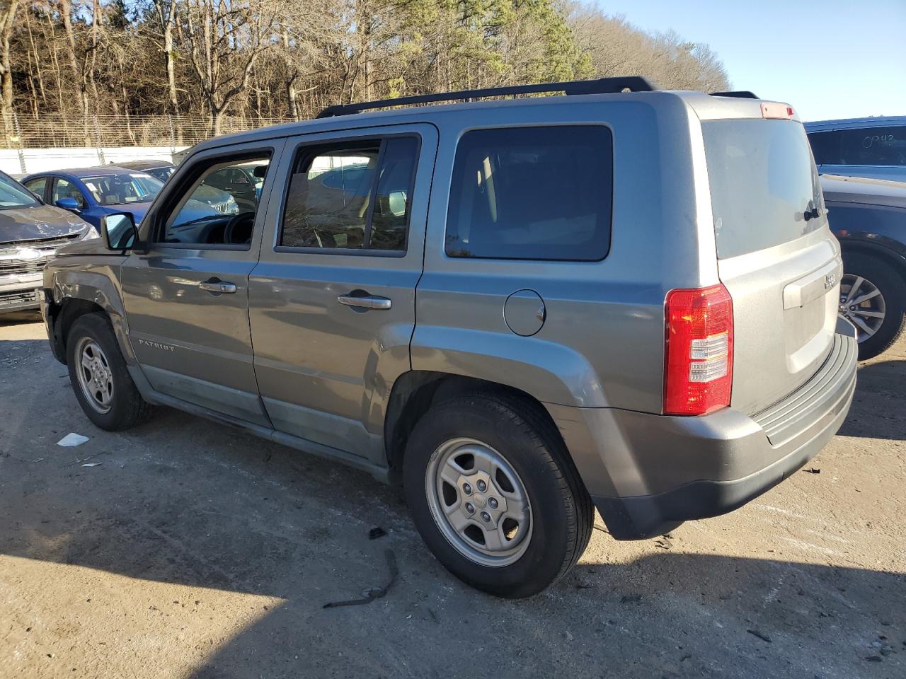 2011 Jeep Liberty (Patriot) - Image 2