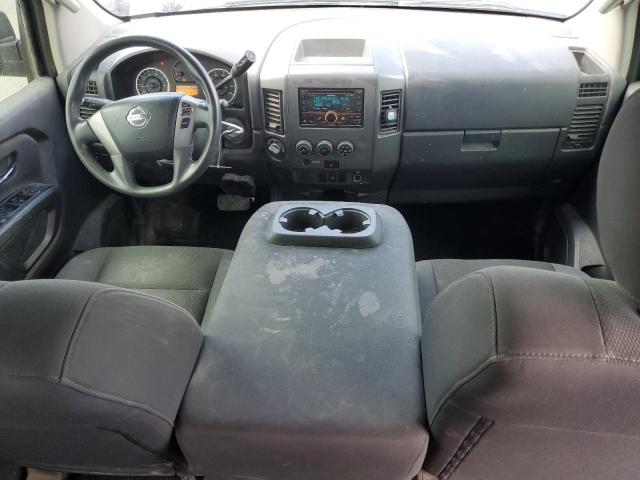 Пікапи NISSAN TITAN 2015 Сірий