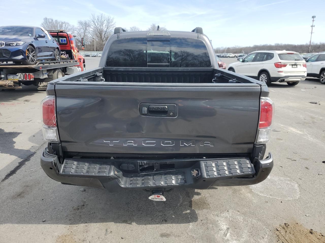 2022 Toyota Tacoma - Image 6