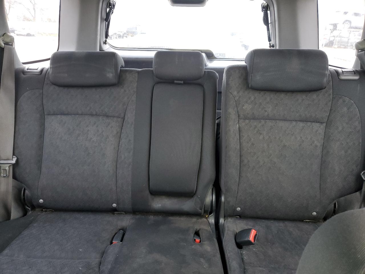 2005 Honda CR-V - Image 10