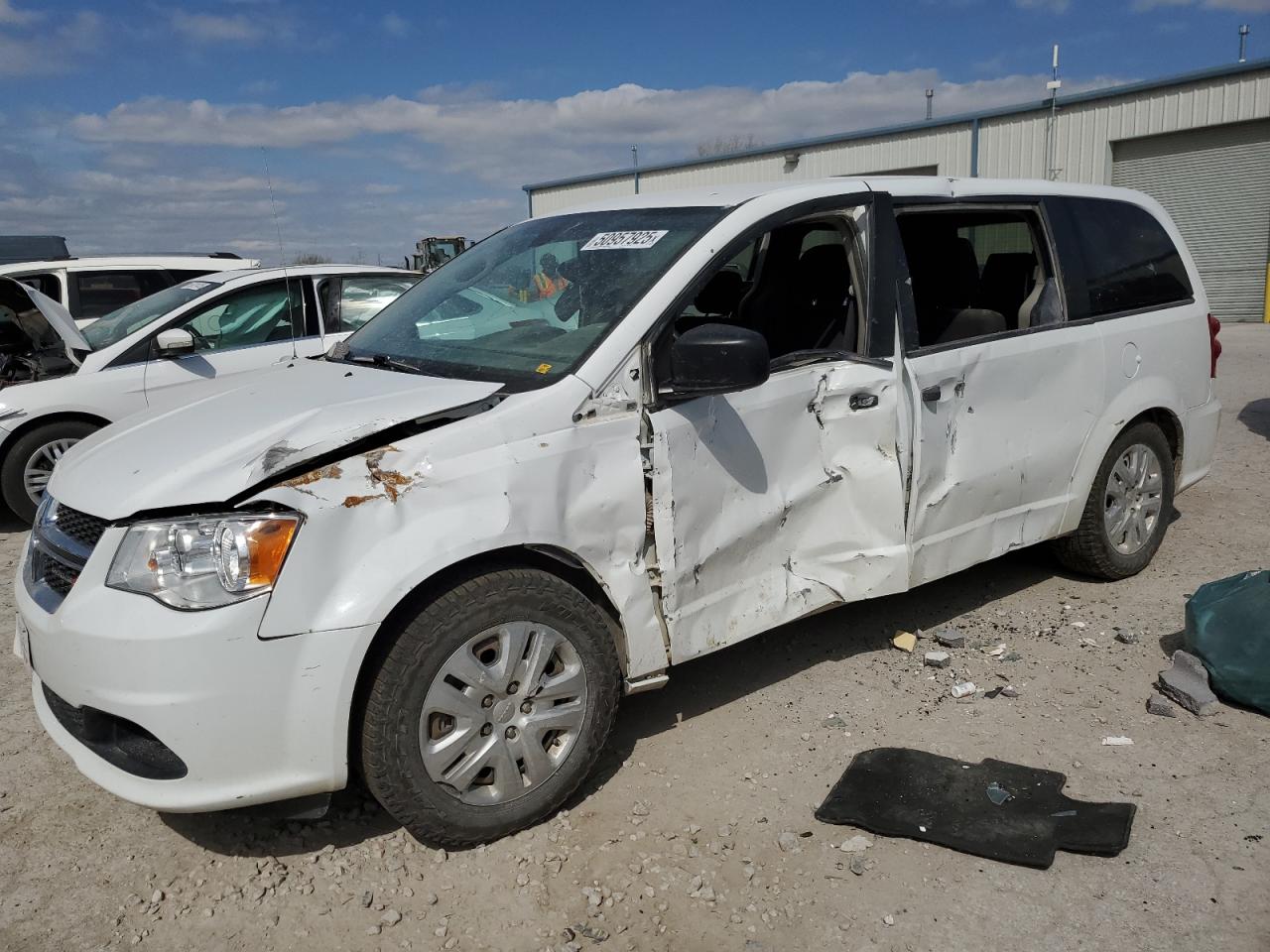 2020 Dodge Grand Caravan Se for Sale in Kansas City, KS - All Over