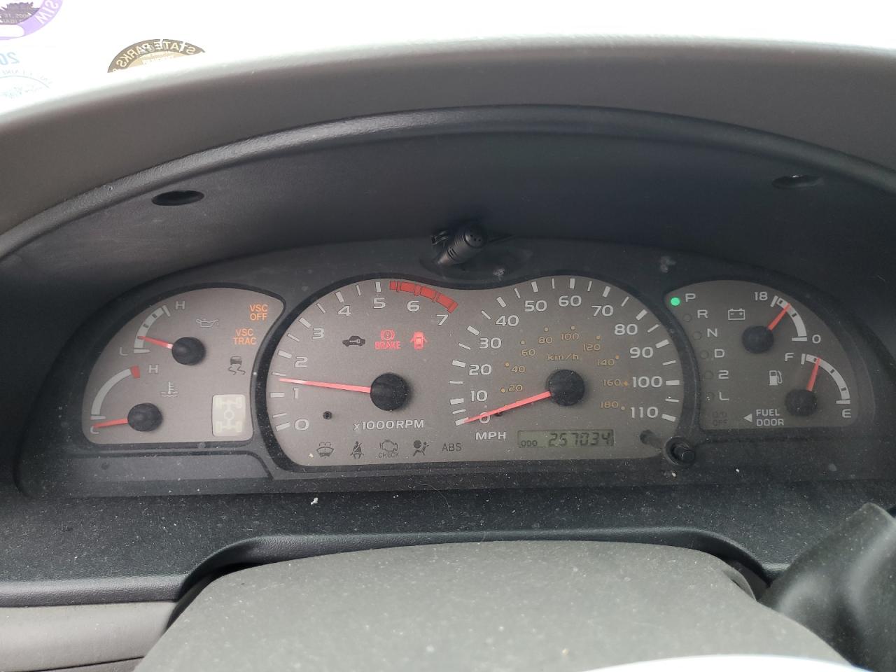 2001 Toyota Sequoia - Image 9