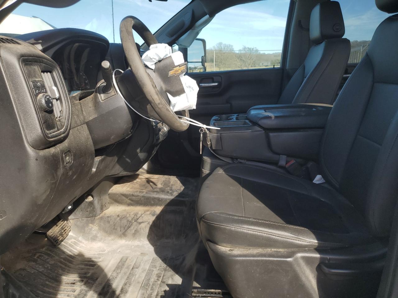 2022 Chevrolet Silverado - Image 7