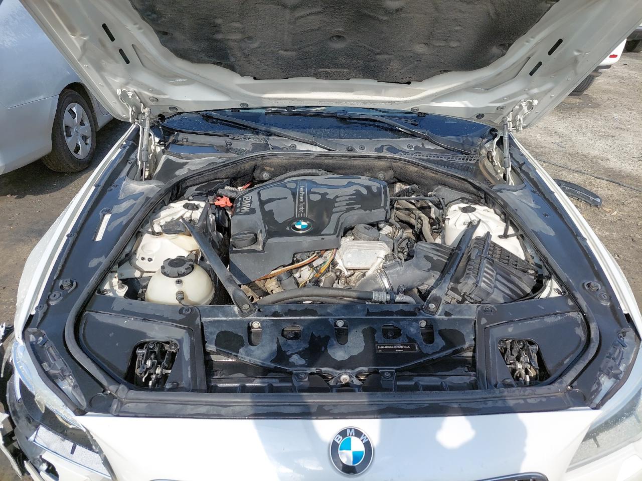WBA5A3109ED739769 - 2014 Bmw 5 SERIES - #undefined