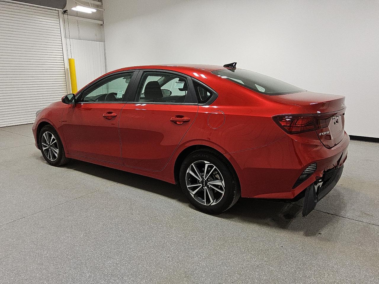 2024 Kia Forte - Image 2