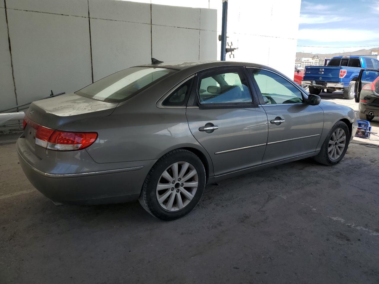 2009 Hyundai Azera - Image 3