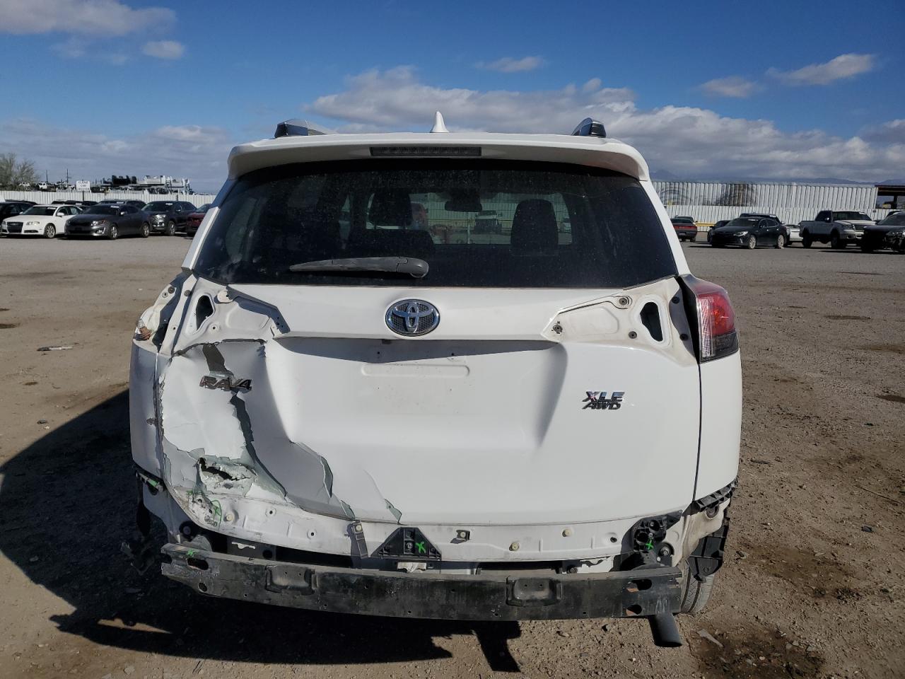 2016 Toyota RAV 4 - Image 6