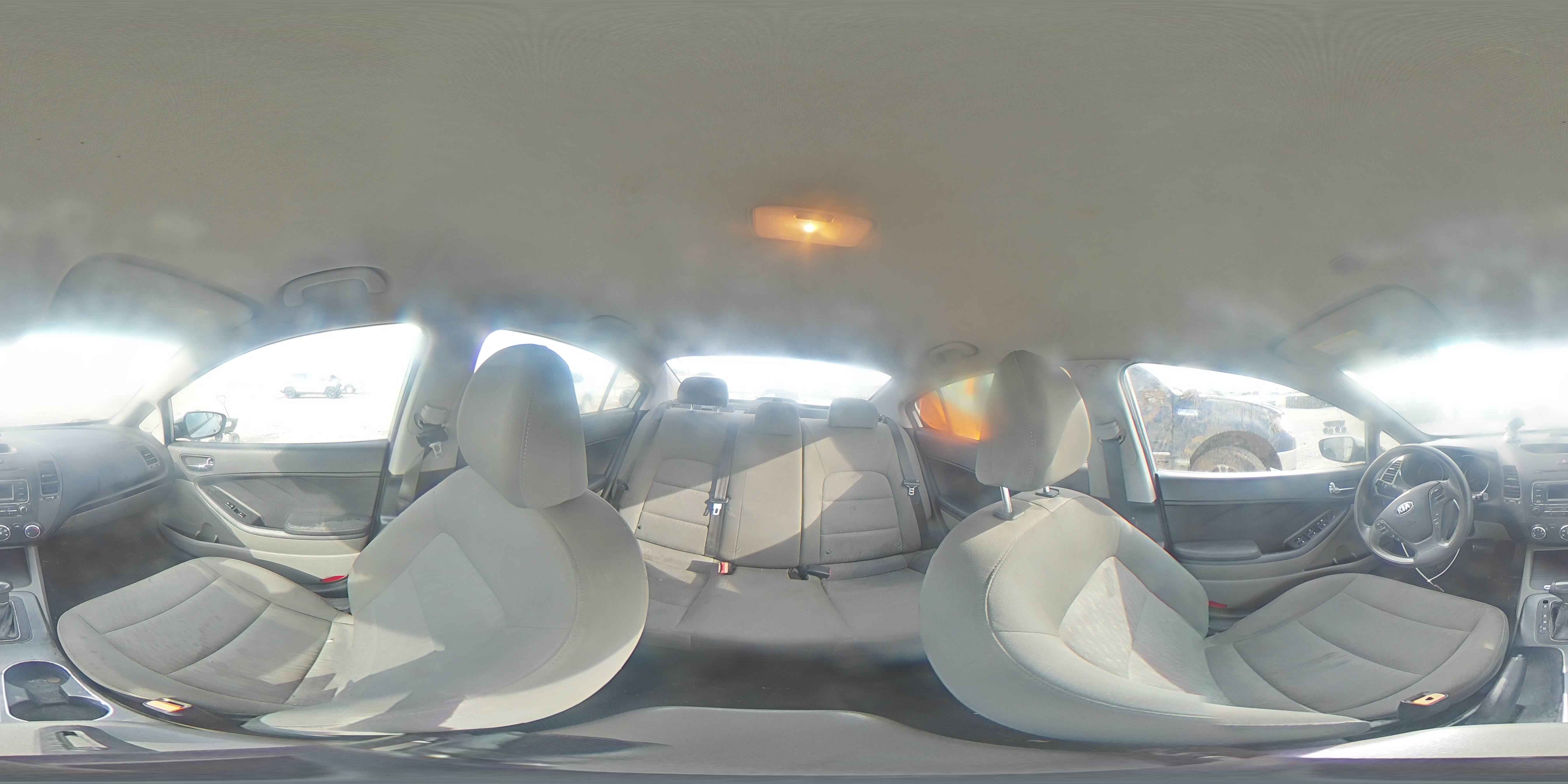 2015 Kia Forte - Image 13