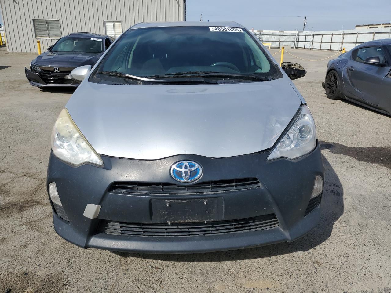 2014 Toyota Prius - Image 5