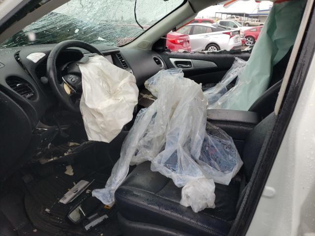  NISSAN PATHFINDER 2017 Белый