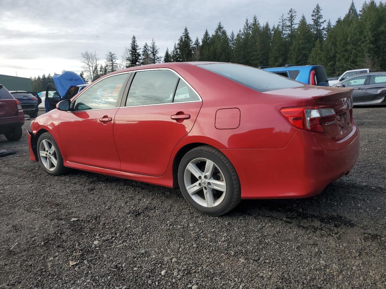 2014 Toyota Camry - Image 2