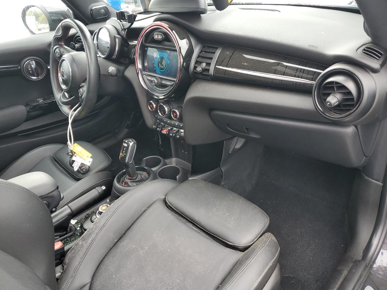 2020 MINI Cooper - Image 8