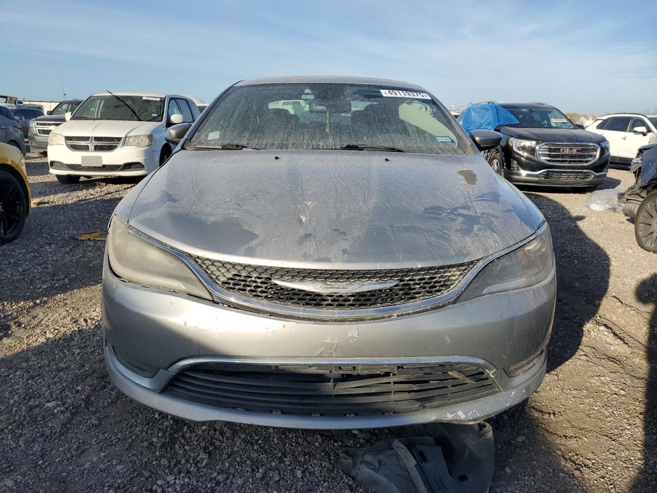 2015 Chrysler 200 - Image 5