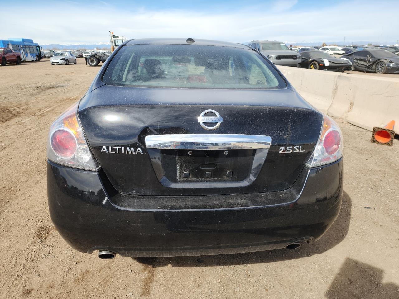 2010 Nissan Altima - Image 6