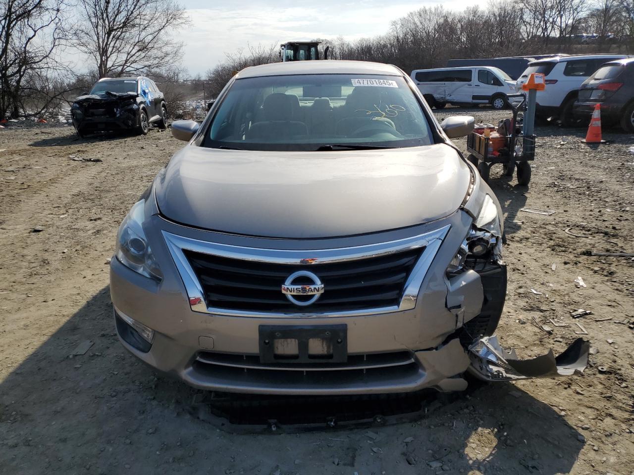 2014 Nissan Altima - Image 5