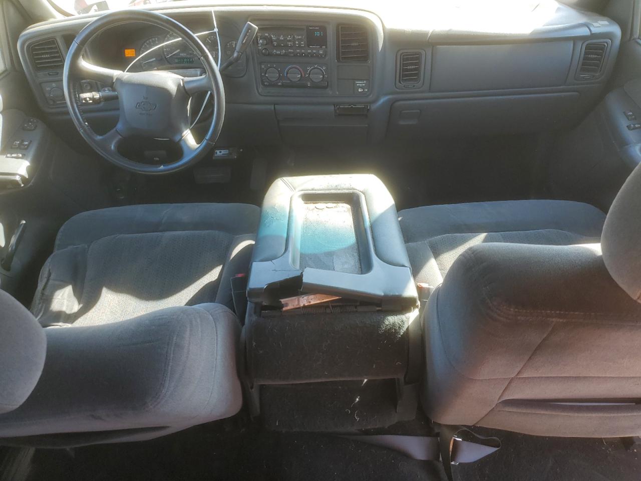 2002 Chevrolet Silverado - Image 8