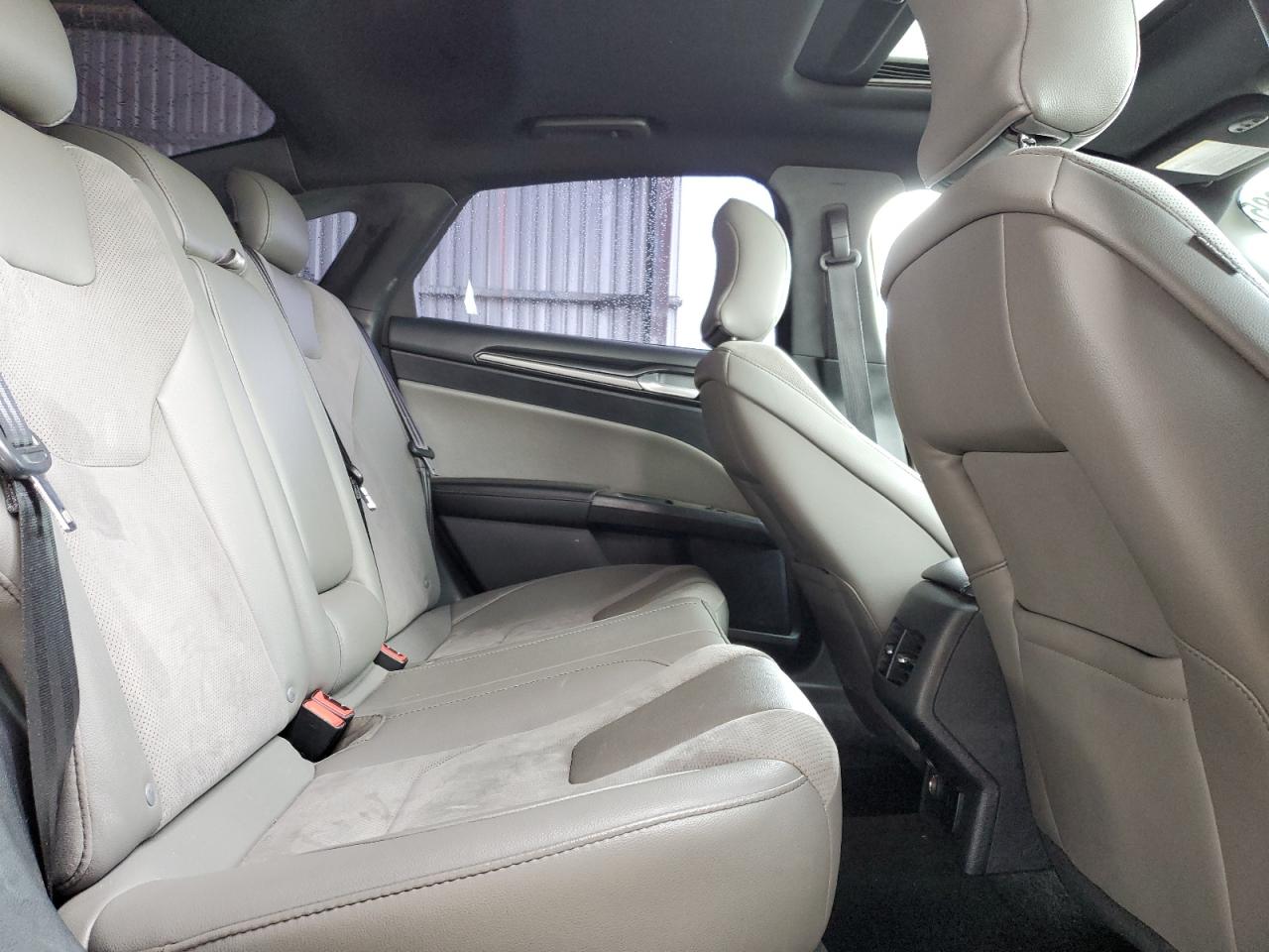 2018 Ford Fusion - Image 10