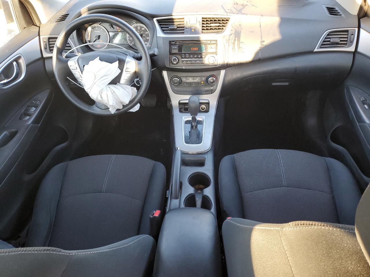 2015 Nissan Sentra - Image 8