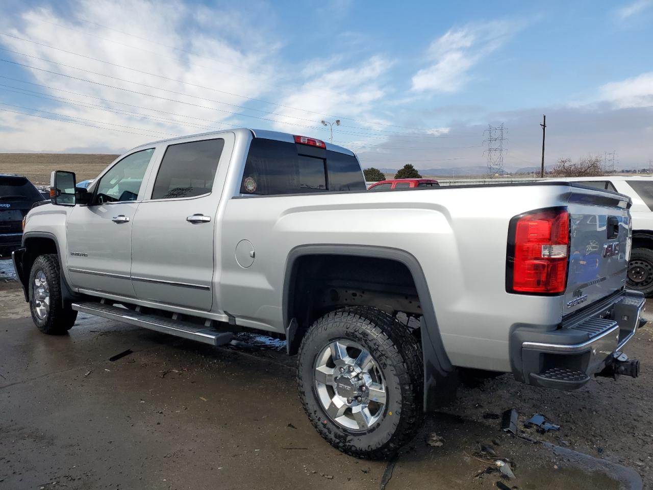 2016 GMC Sierra - Image 2