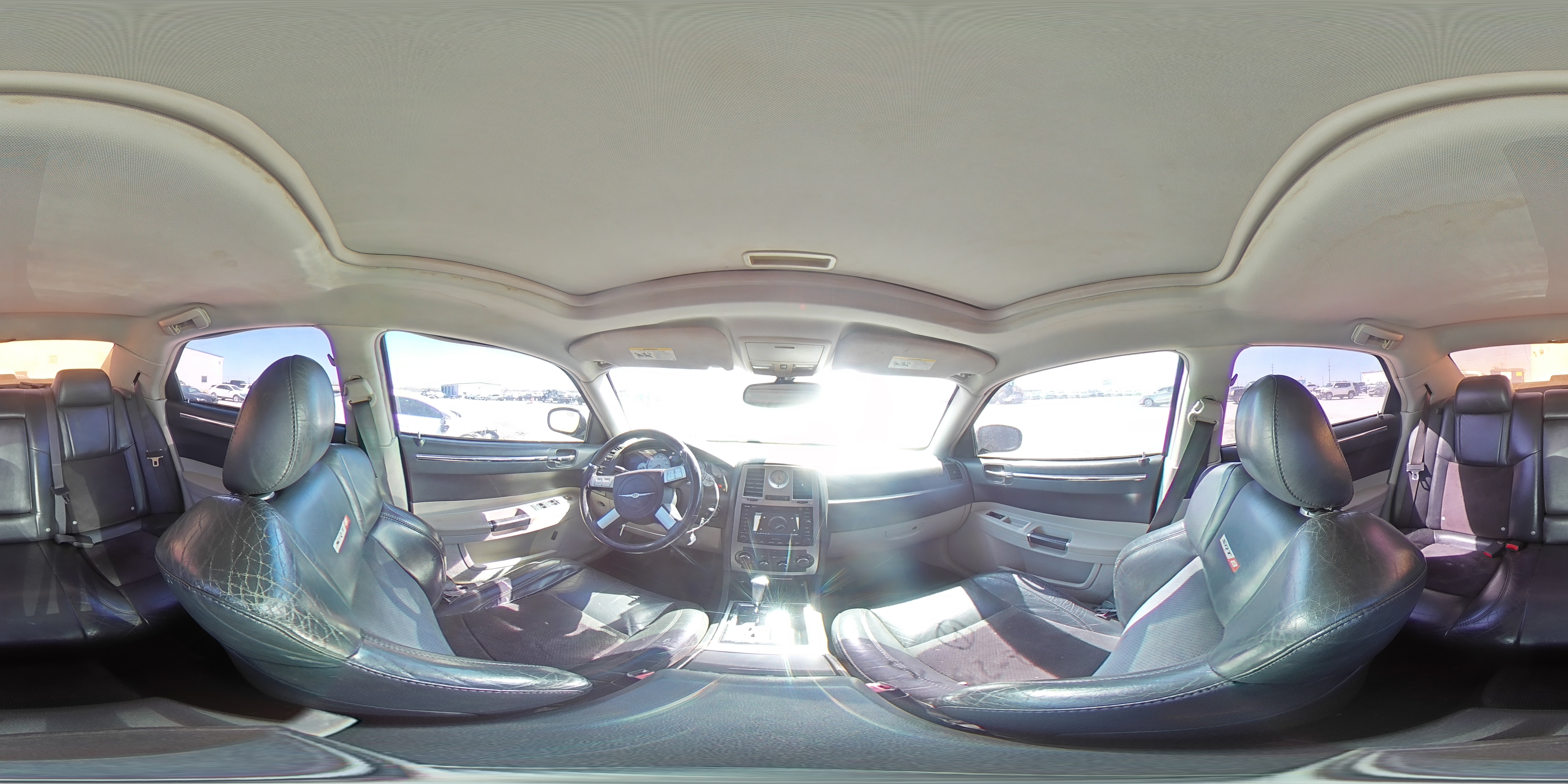 2006 Chrysler 300 - Image 12
