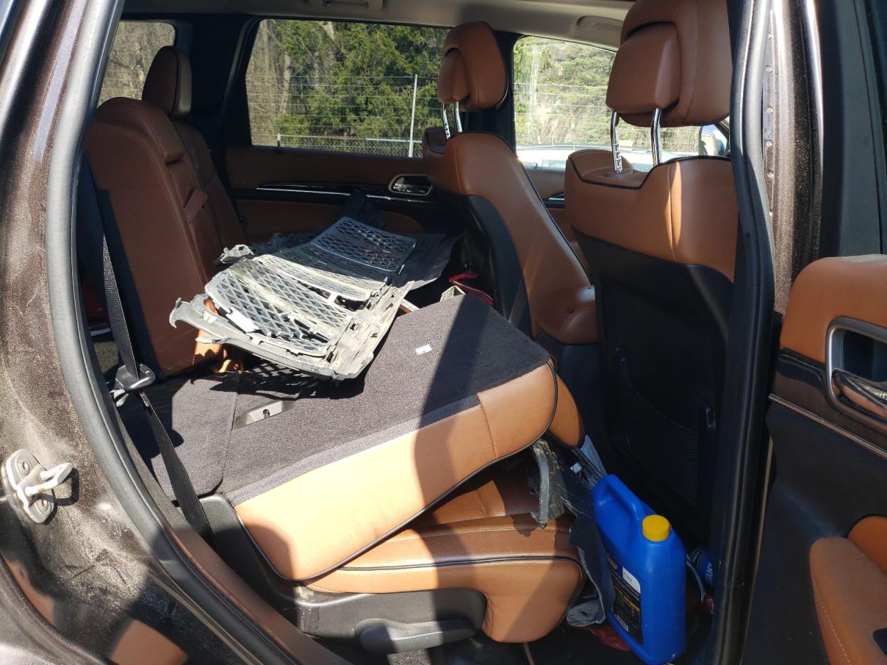 2011 Jeep Grand Cherokee - Image 11