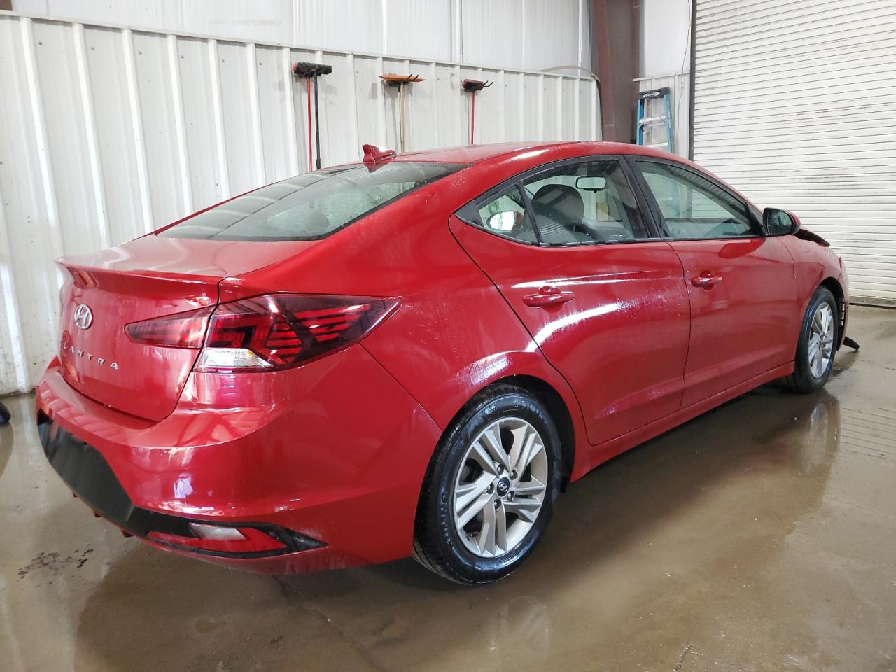 2020 Hyundai Elantra - Image 3