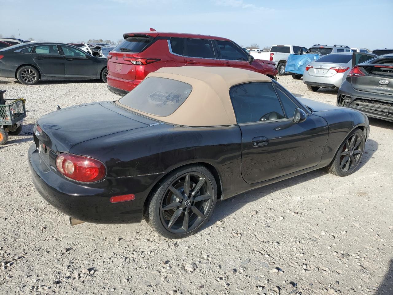 2004 Mazda MX-5 - Image 3