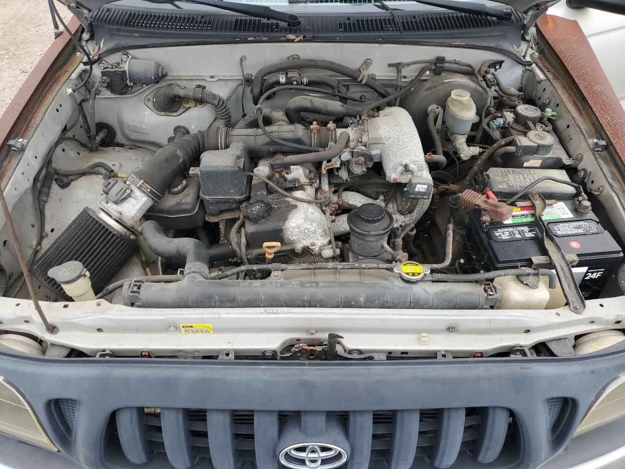 2001 Toyota Tacoma - Image 11