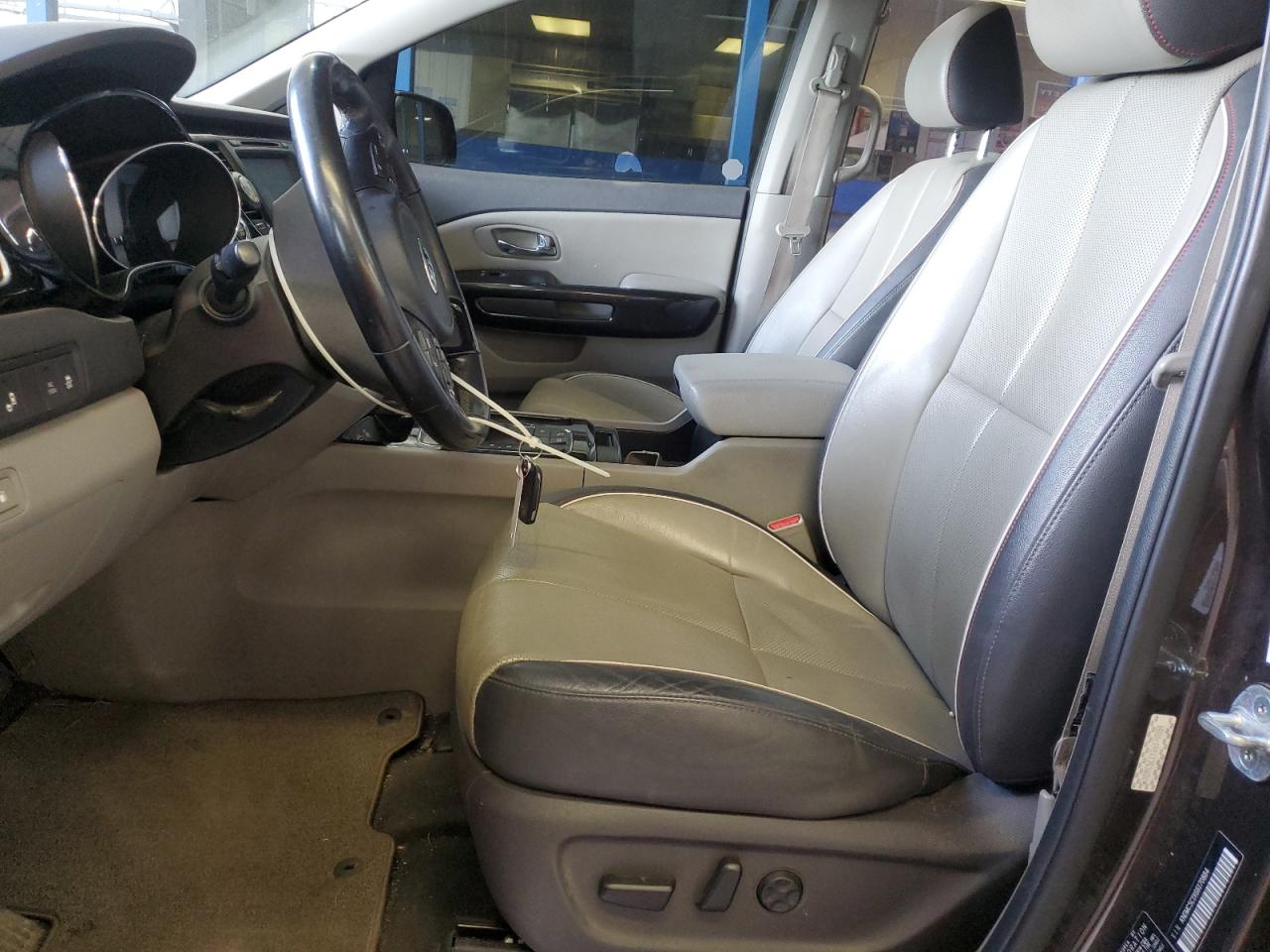 2016 Kia Sedona - Image 7