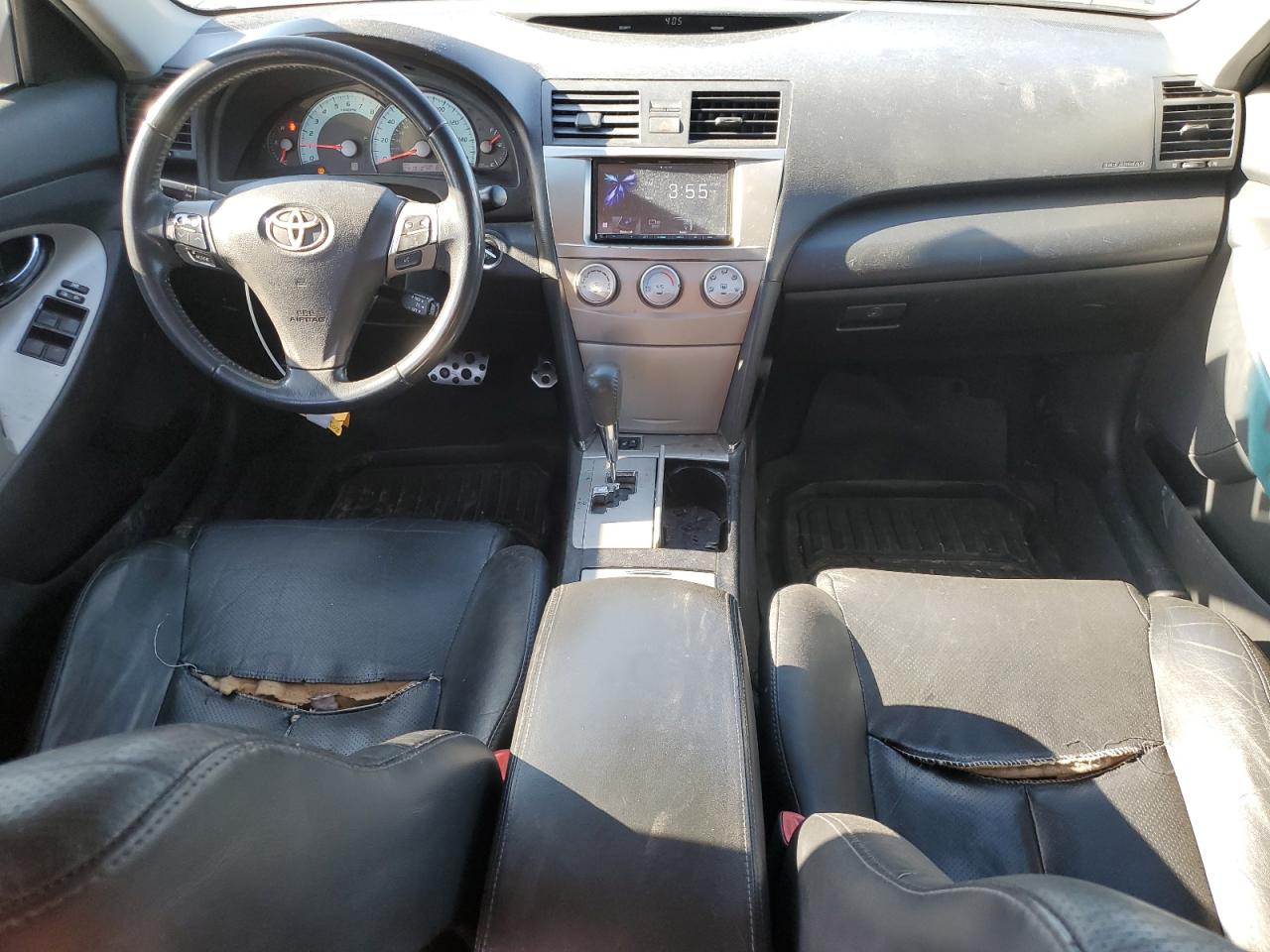 2011 Toyota Camry - Image 8