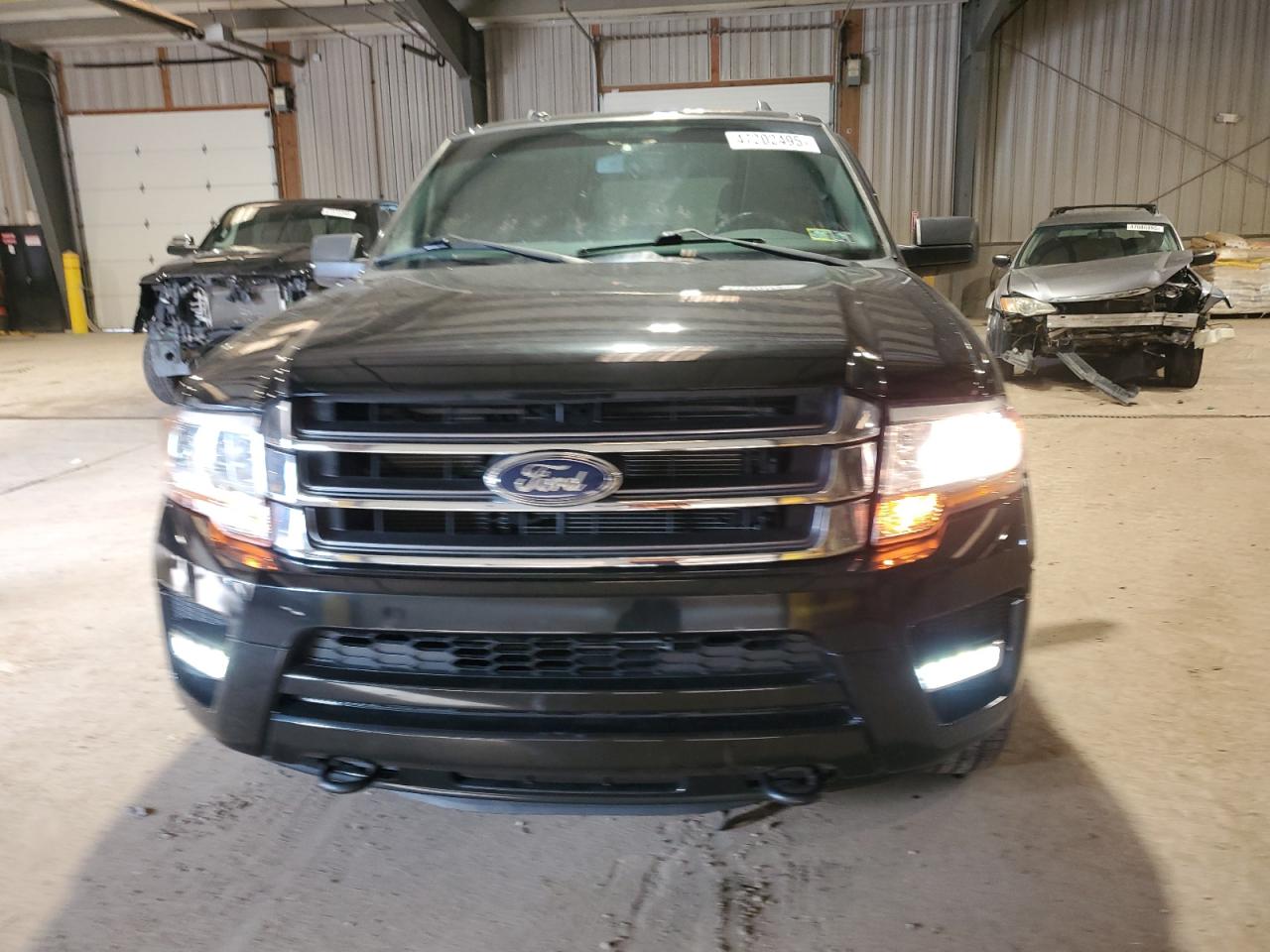 2015 Ford Expedition - Image 5