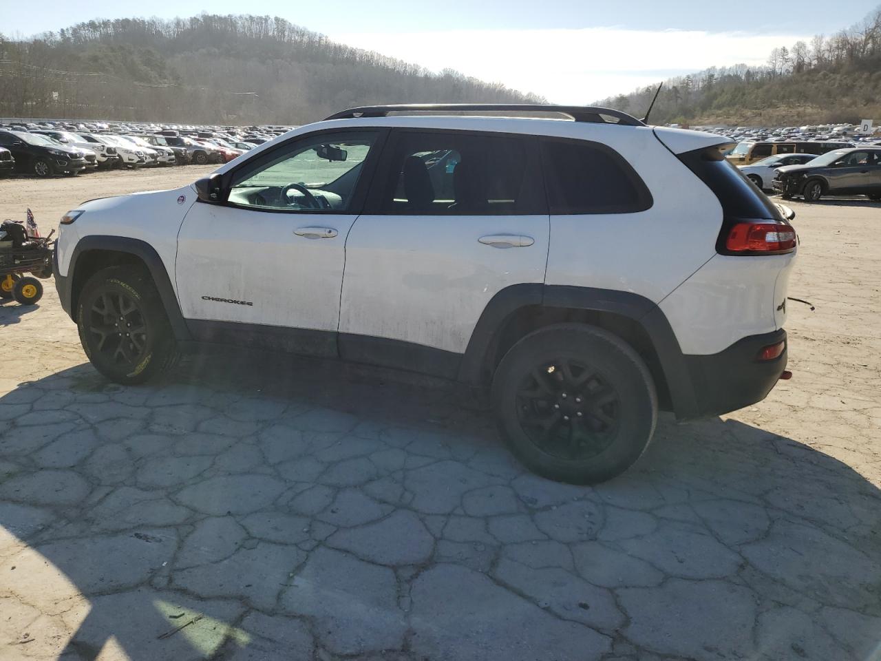 2016 Jeep Cherokee - Image 2