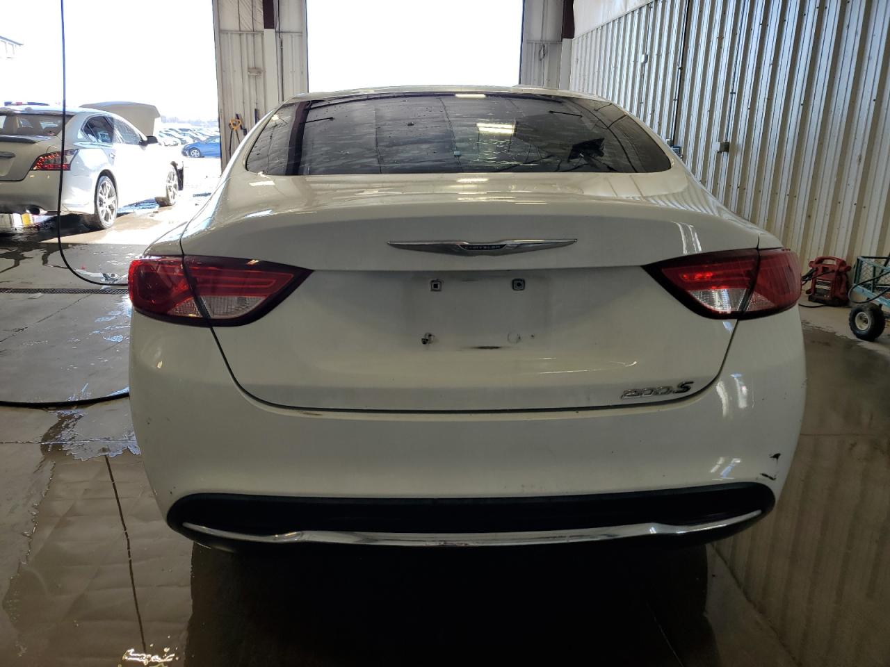 2015 Chrysler 200 - Image 6
