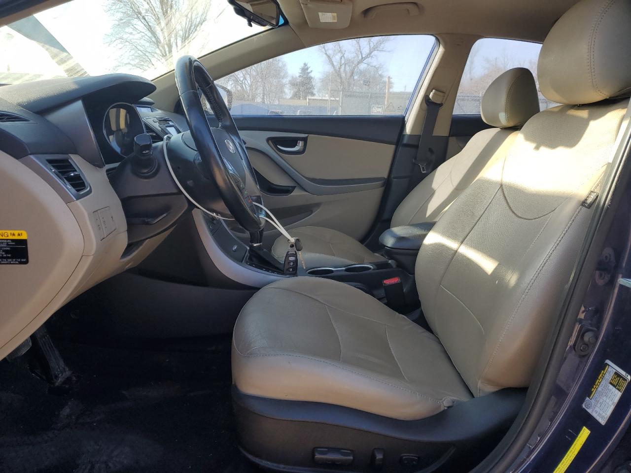 2014 Hyundai Elantra - Image 7
