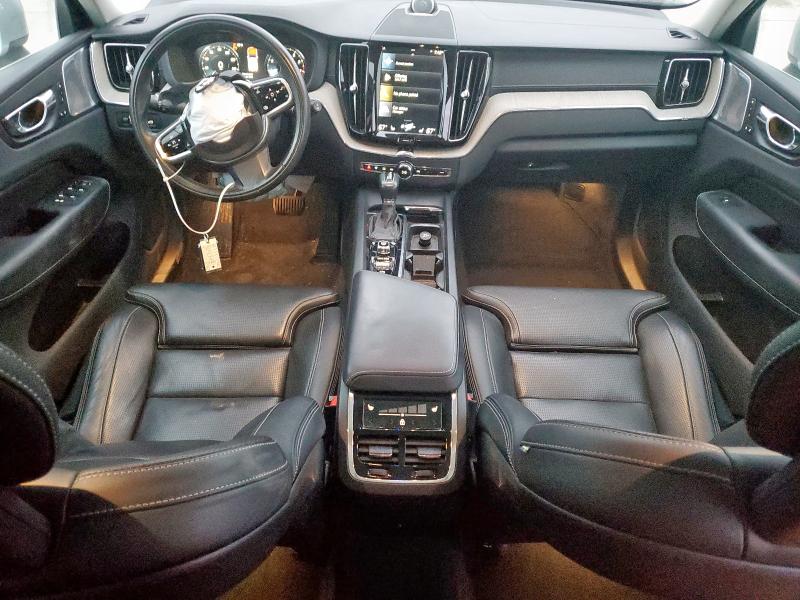  VOLVO XC60 2018 Szary