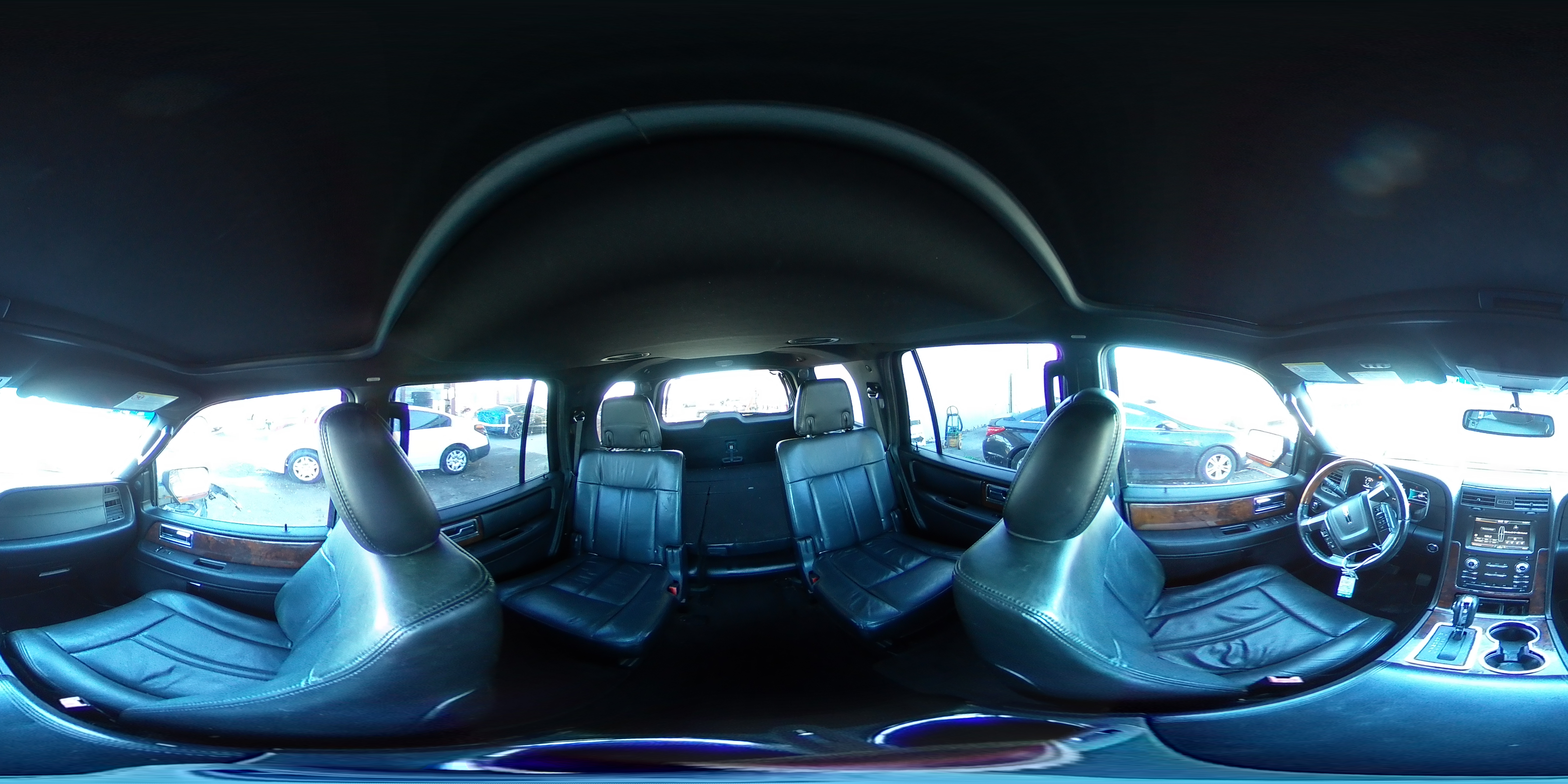 2015 Lincoln Navigator - Image 15