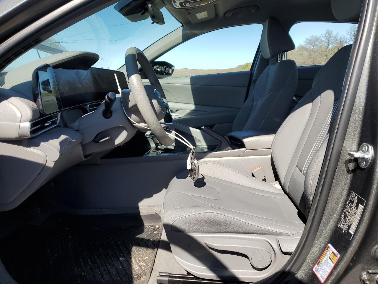 2024 Hyundai Elantra - Image 7