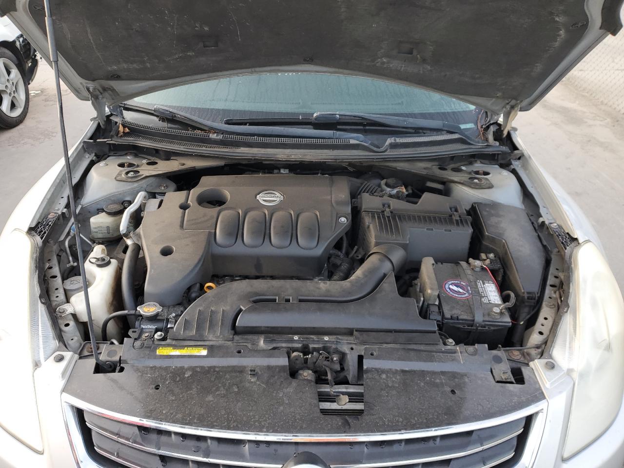 2011 Nissan Altima - Image 11