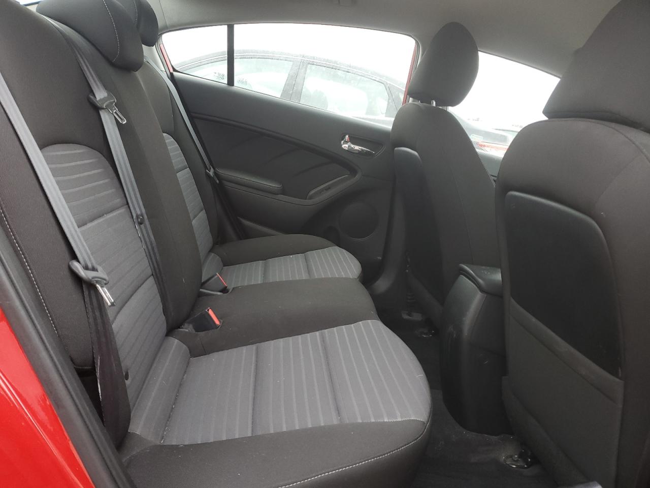 2017 Kia Forte - Image 10