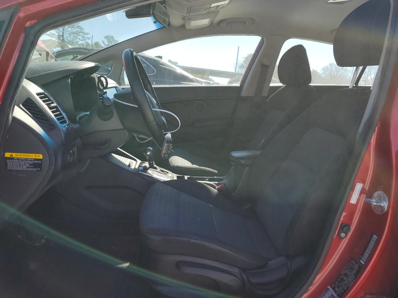 2017 Kia Forte - Image 7