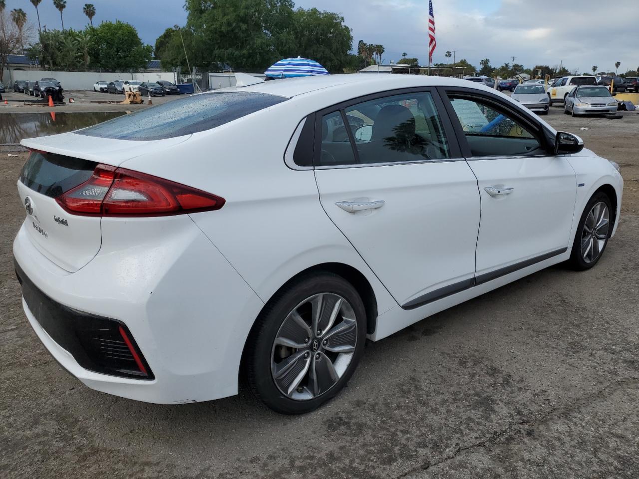 2017 Hyundai IONIQ - Image 3